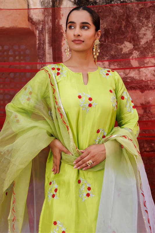Green Uppada Silk Kurta Set With Dual-Shade Dupatta