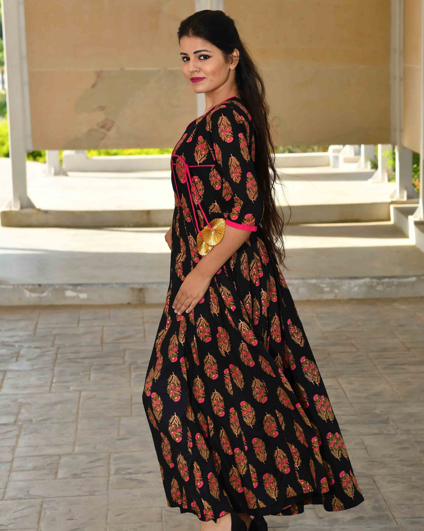 HEER BLACK MUGHAL BUTI FLOOR LENGTH KURTA