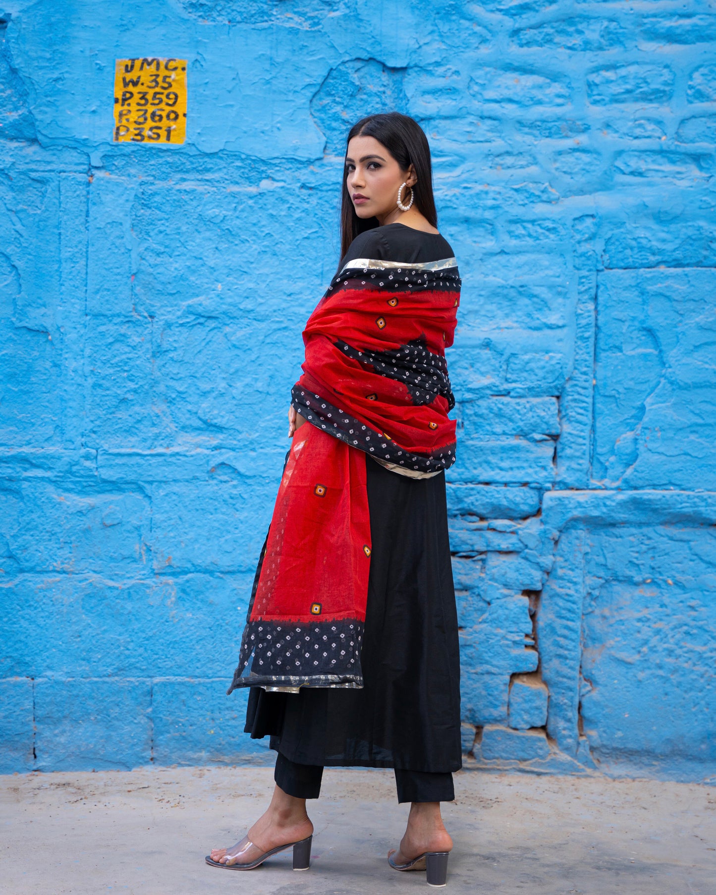 BLACK ANGRAKHA SUIT SET