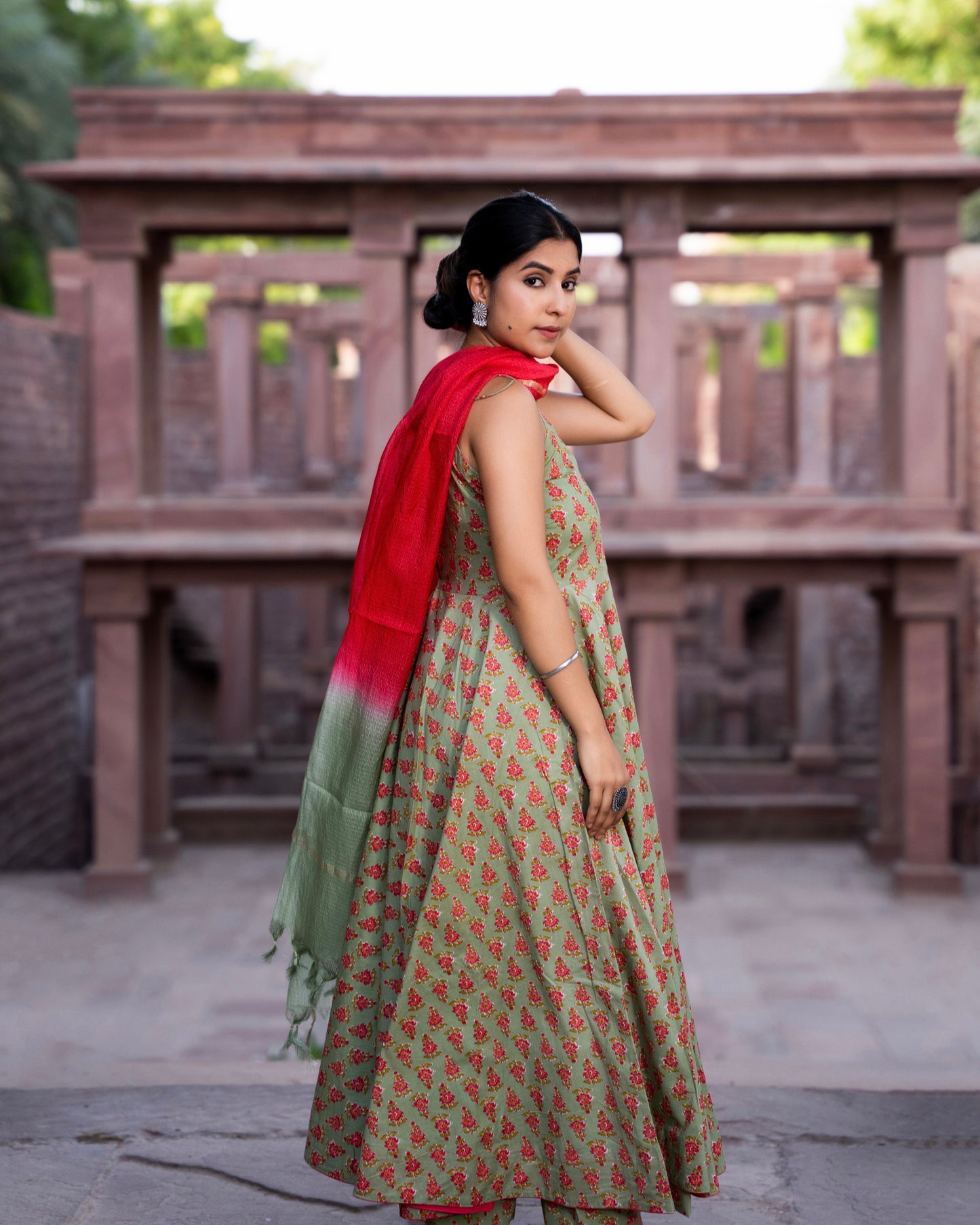 LUSH GREEN HAND BLOCK PRINTED SUIT SET