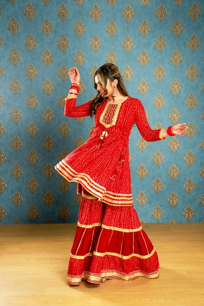 How to Choose the Best Sharara Set for Weddings & Festive Occasions ...