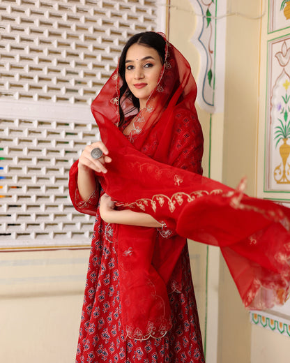 RED COTTON EMBROIDERED SUIT SET