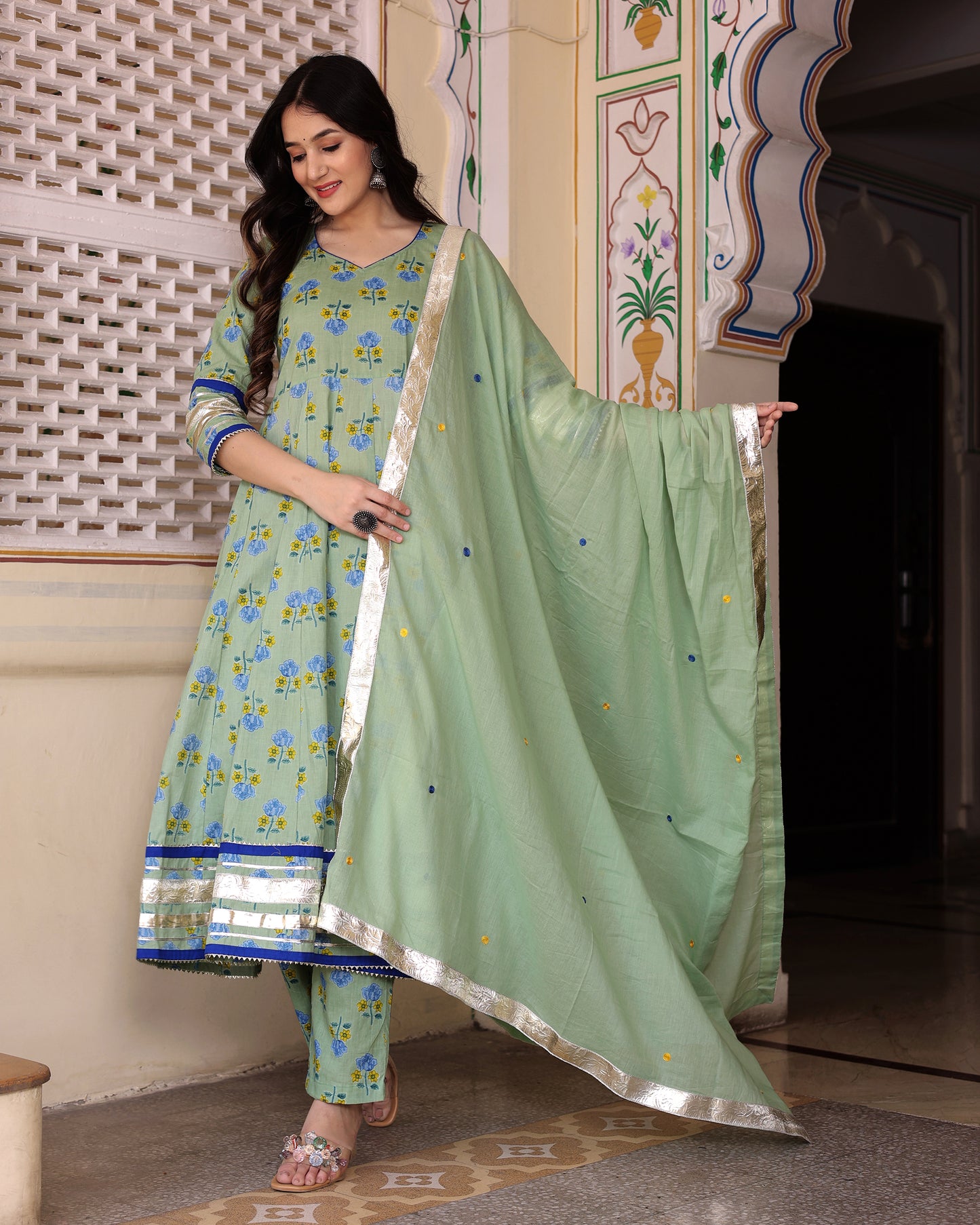 GULDASTA ANARKALI SET