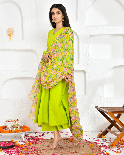 NIVRITTI ANARKALI SUIT SET