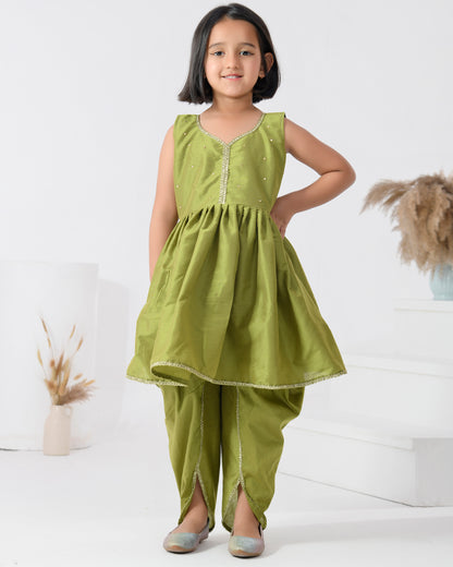 Green Taffeta Silk Embellished Gota Peplum Dhoti Pant Set