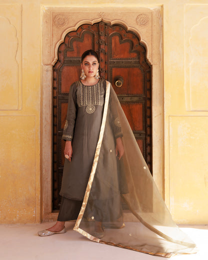 Green Upadda Silk Aari Embroidered Kurta Set