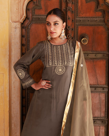 Green Upadda Silk Aari Embroidered Kurta Set