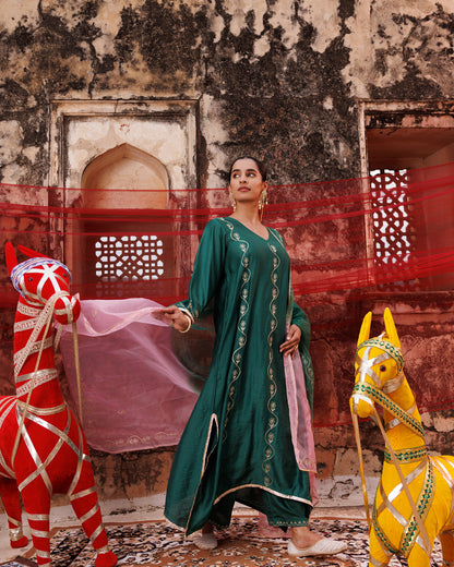Dark Green Chanderi Kurta Set With Dual-Shaded Dupatta