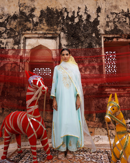 Pastel Blue Chanderi kurta set With Dual-Shaded Dupatta