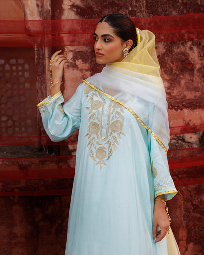 Pastel Blue Chanderi kurta set With Dual-Shaded Dupatta