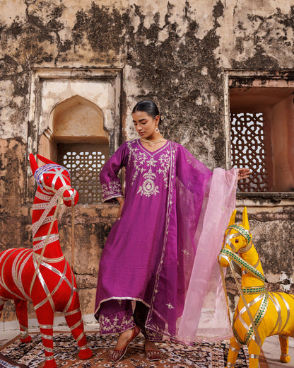 Purple Chanderi kurta set With Dual-Shaded Dupatta