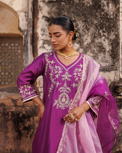Purple Chanderi kurta set With Dual-Shaded Dupatta