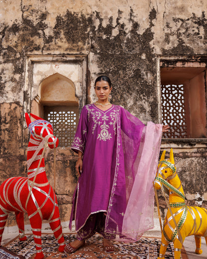 Purple Chanderi kurta set With Dual-Shaded Dupatta