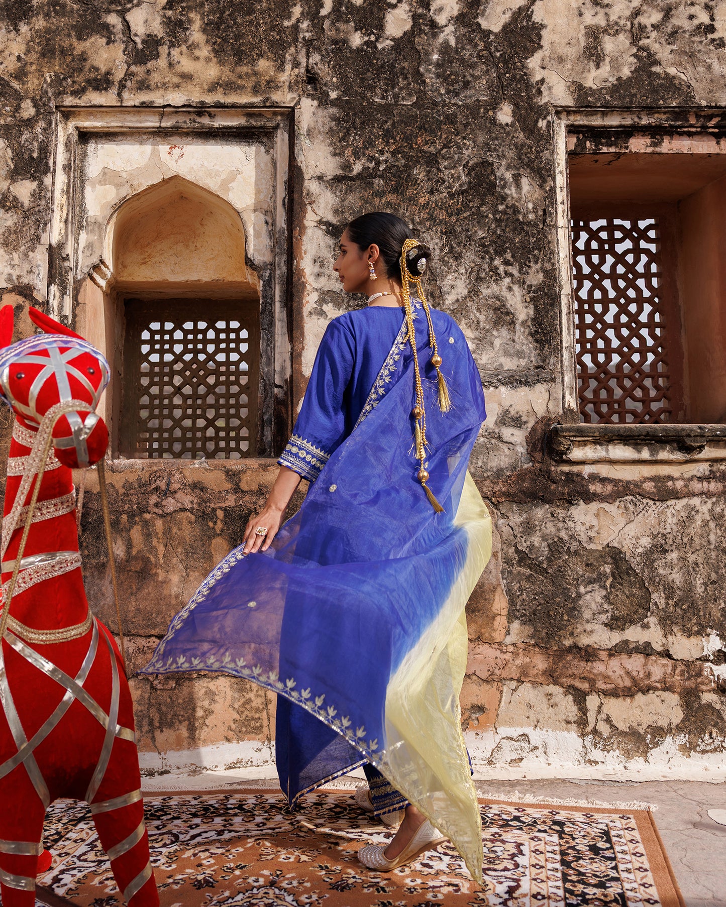 Blue Chanderi kurta set With Dual-Shaded Dupatta