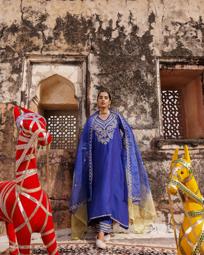 Blue Chanderi kurta set With Dual-Shaded Dupatta