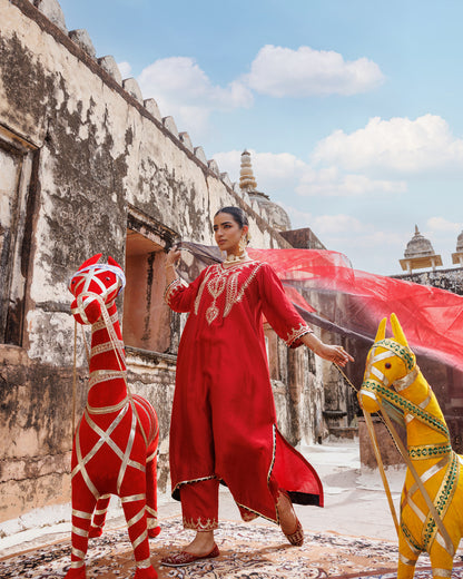 Red Chanderi Kurta Set With Dual-Shaded Dupatta