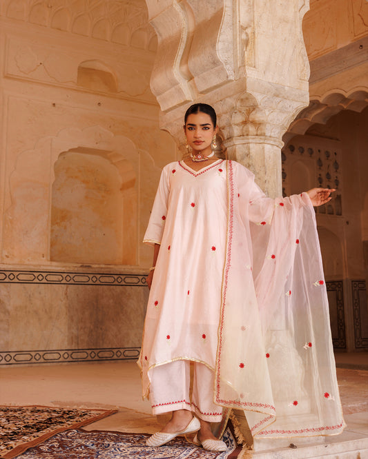 Peach Chanderi Kurta Set With Dual-Shaded Dupatta