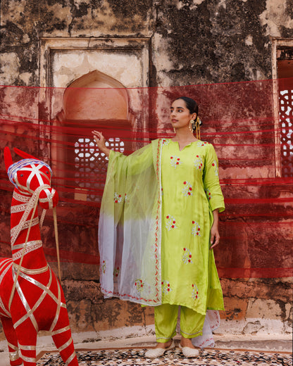 Green Uppada Silk Kurta Set With Dual-Shade Dupatta