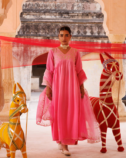 Hand dyed, Dual Shaded, Aari Tari Embroidered Kurta Set