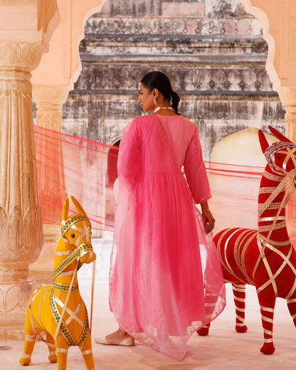 Hand dyed, Dual Shaded, Aari Tari Embroidered Kurta Set