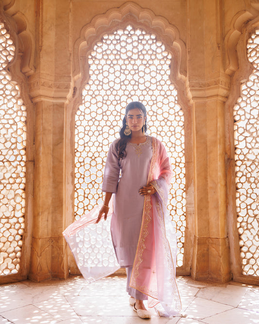 Lilac Hand Embroidered Kurta Set With Dual Shaded Dupatta