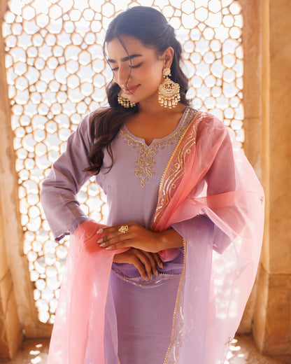 Lilac Hand Embroidered Kurta Set With Dual Shaded Dupatta