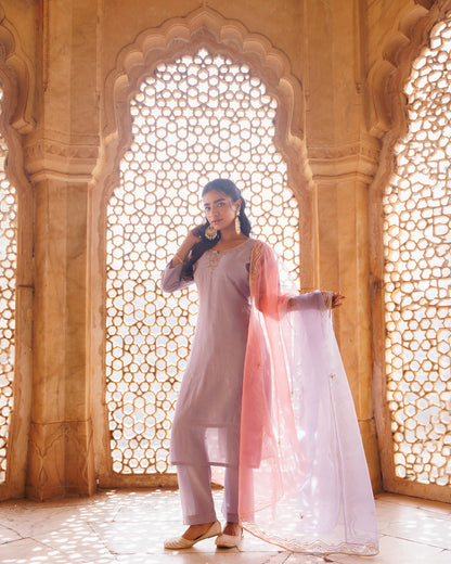 Lilac Hand Embroidered Kurta Set With Dual Shaded Dupatta