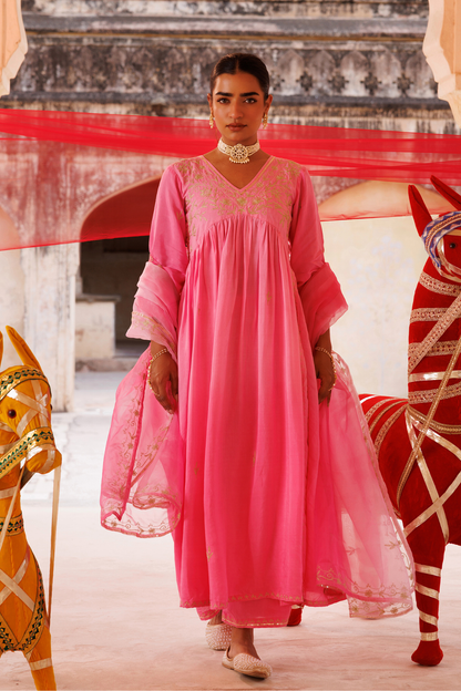 Hand dyed, Dual Shaded, Aari Tari Embroidered Kurta Set