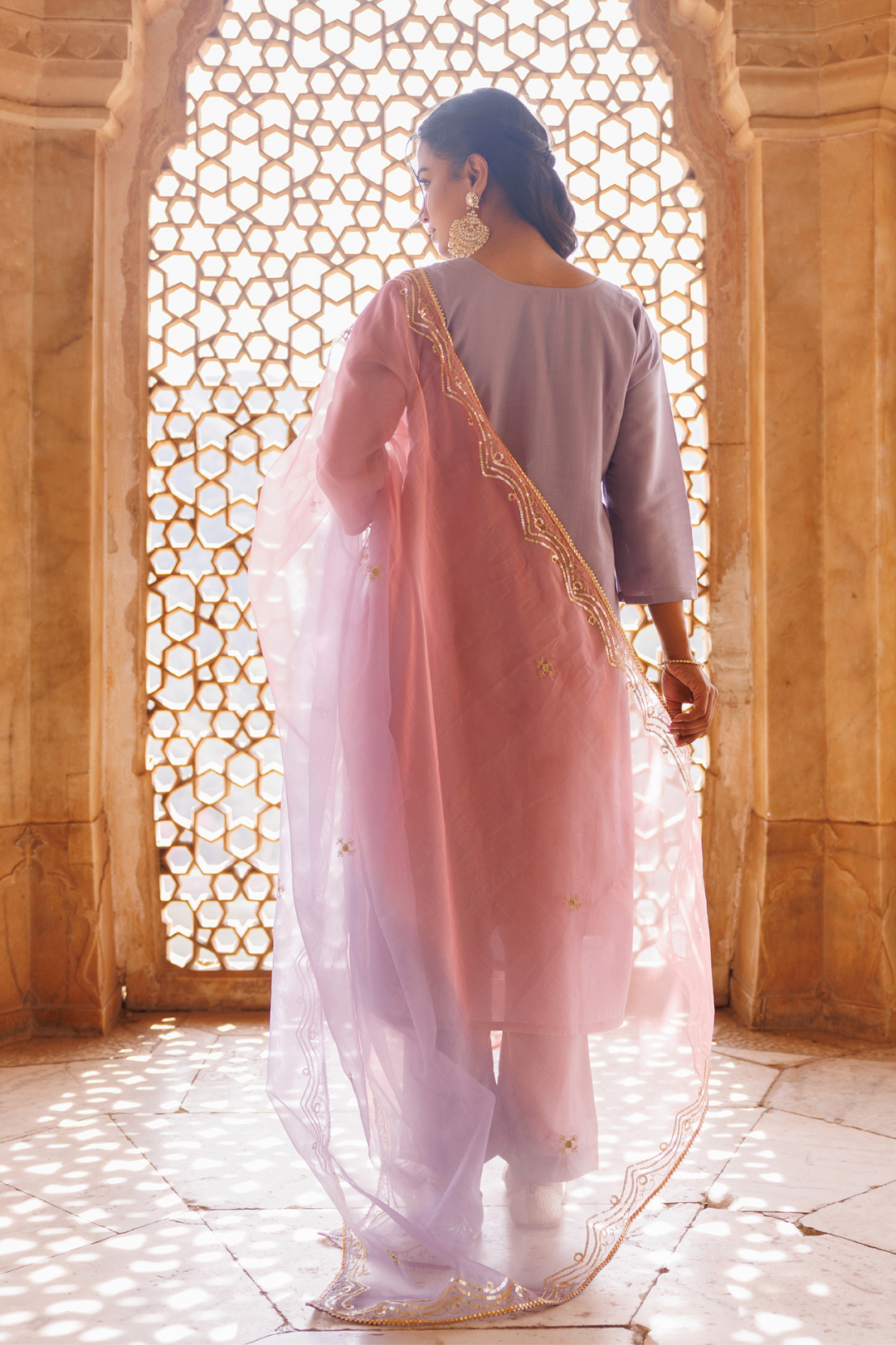 Lilac Hand Embroidered Kurta Set With Dual Shaded Dupatta
