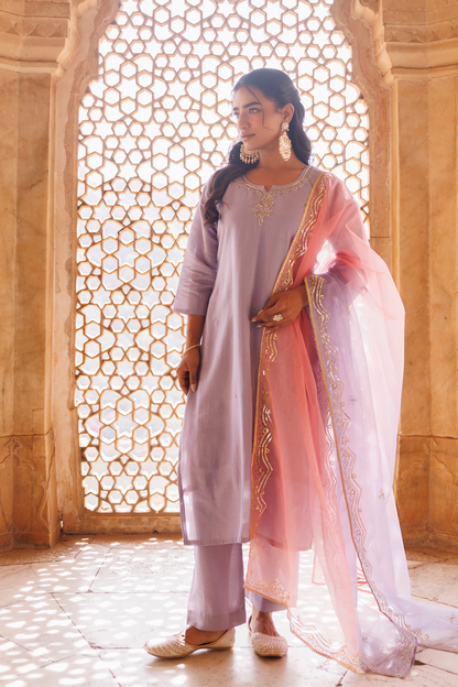Lilac Hand Embroidered Kurta Set With Dual Shaded Dupatta