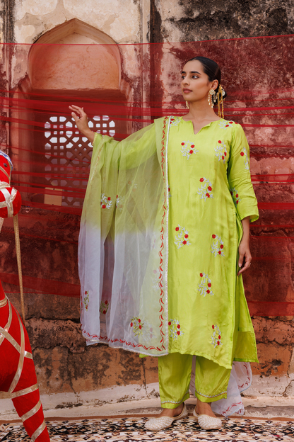 Green Uppada Silk Kurta Set With Dual-Shade Dupatta
