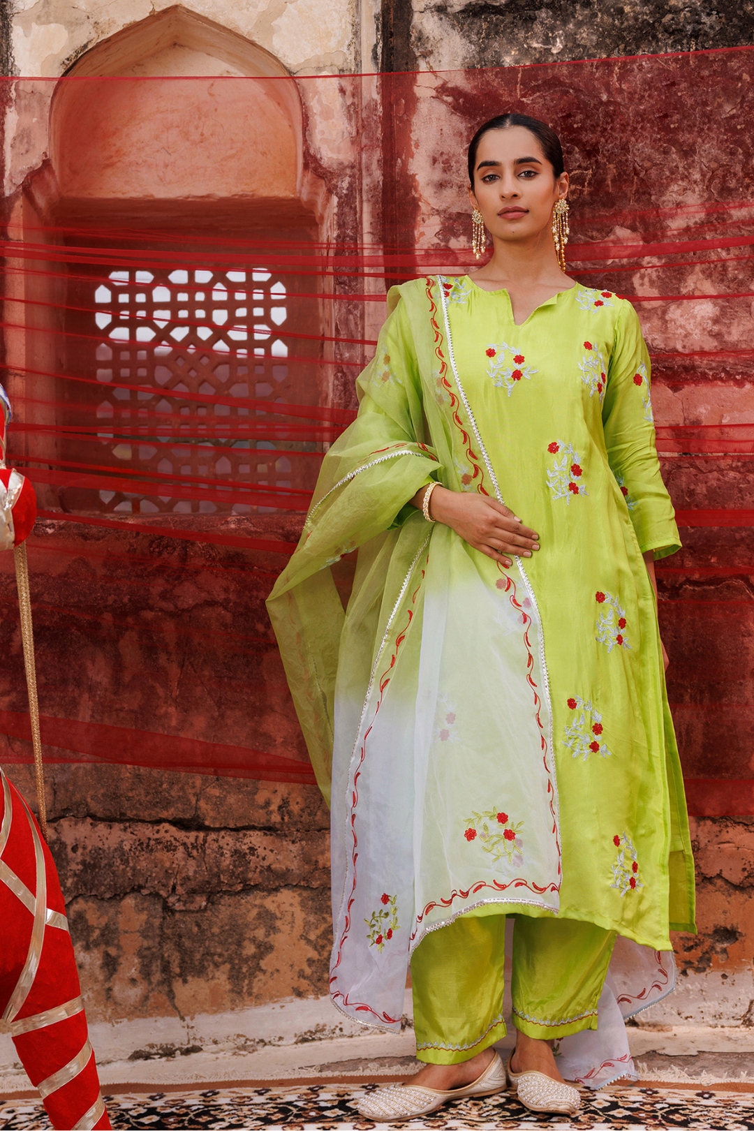 Green Uppada Silk Kurta Set With Dual-Shade Dupatta
