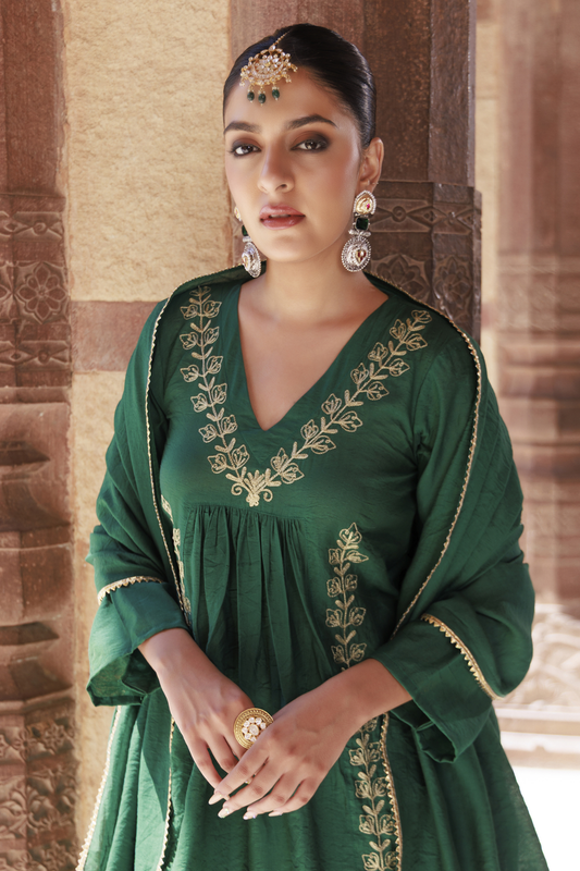 Green Chanderi Aari Embroidered Suit Set