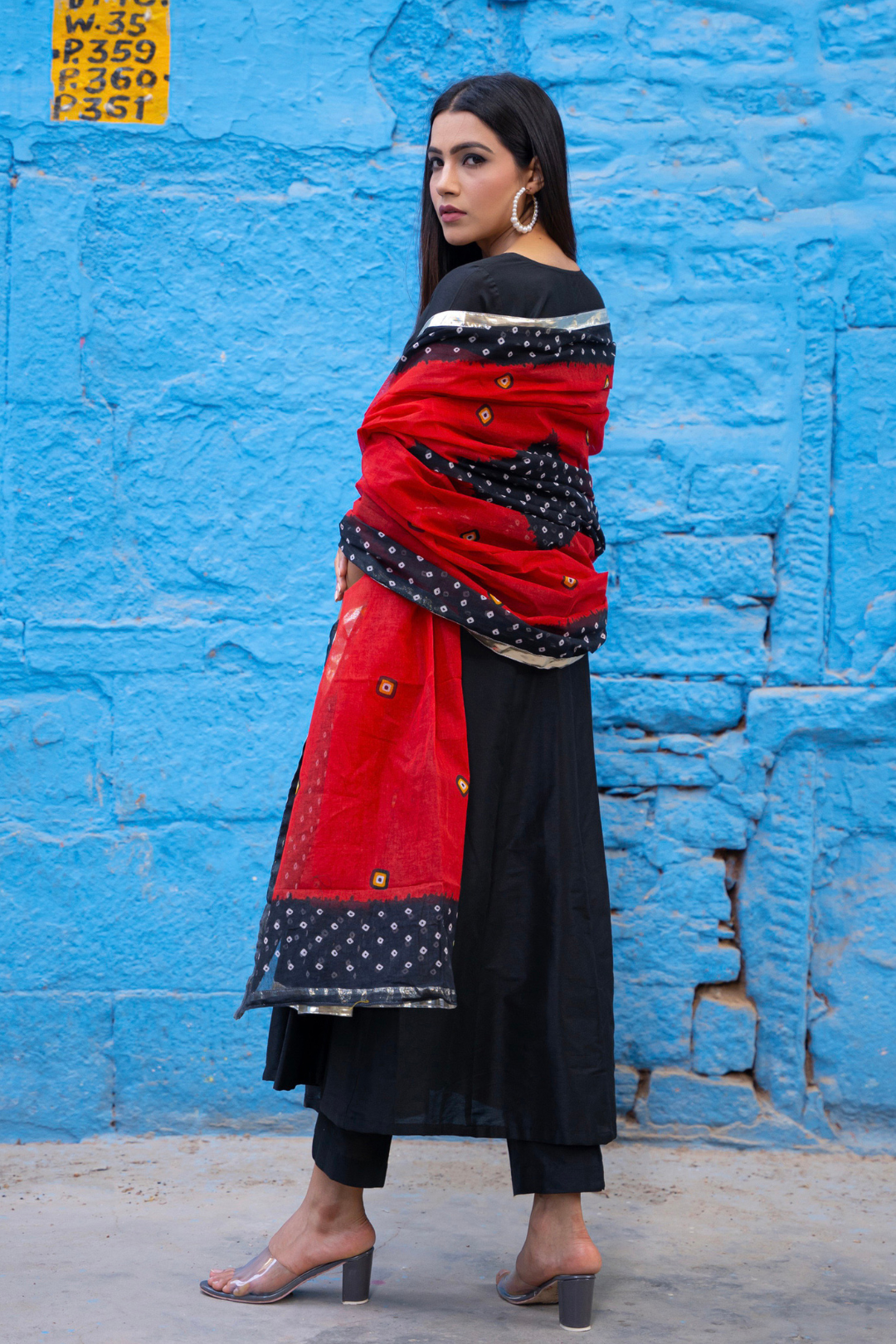 BLACK ANGRAKHA SUIT SET