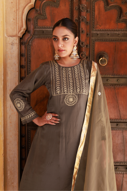 Green Upadda Silk Aari Embroidered Kurta Set