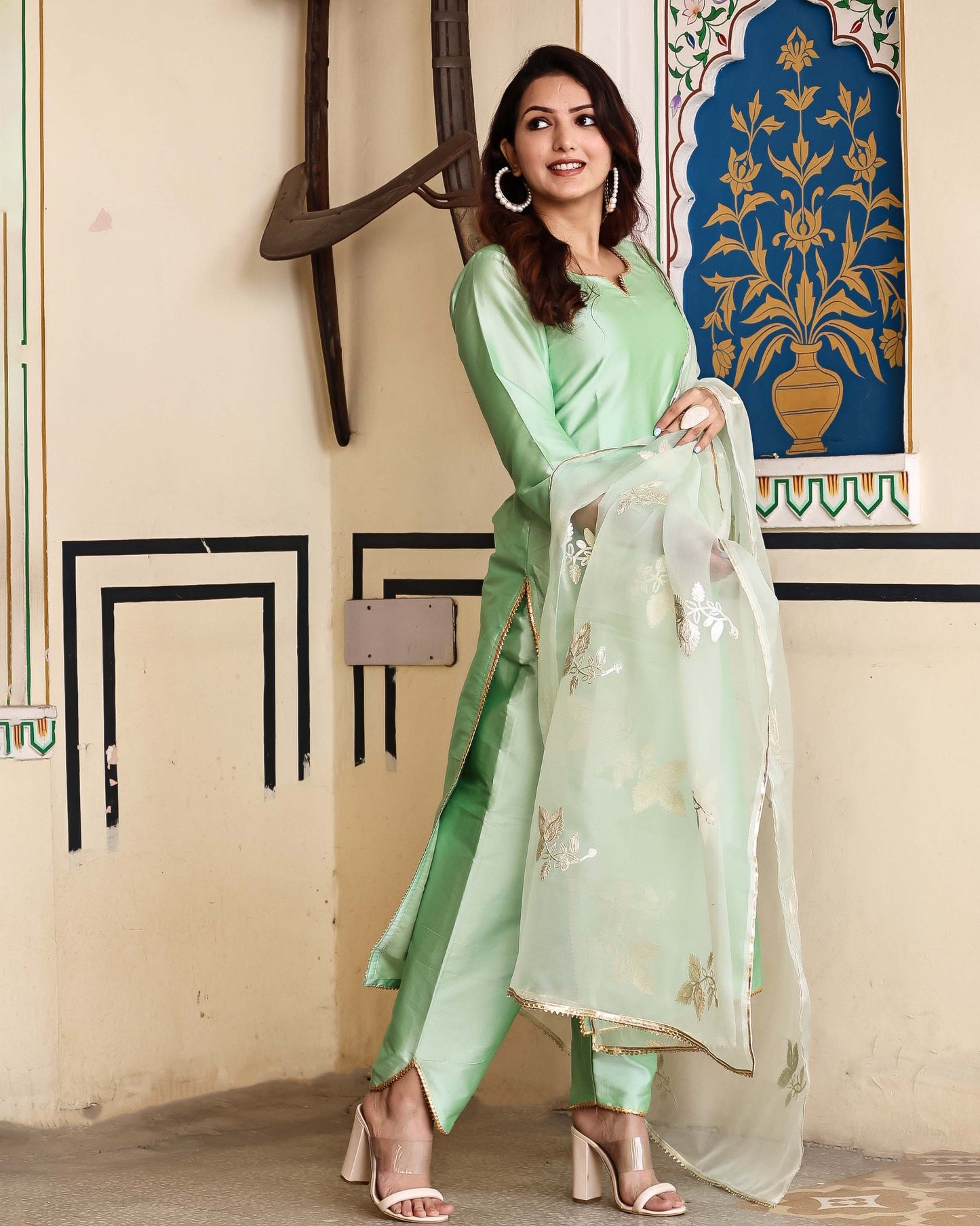 MANIKA PASTEL GREEN SUIT SET