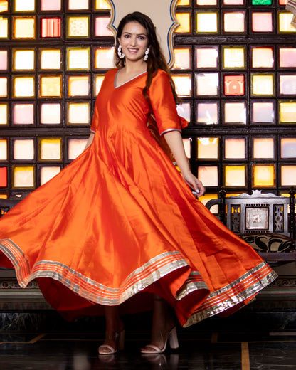 GENDA PHOOL FLOOR LENGTH SET