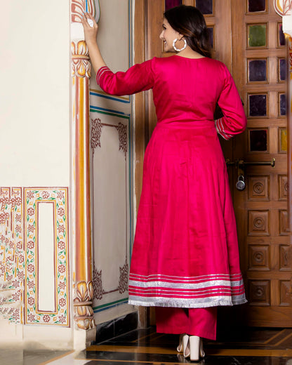 JANAKI MAGENTA HAND PAINTED SUIT SET