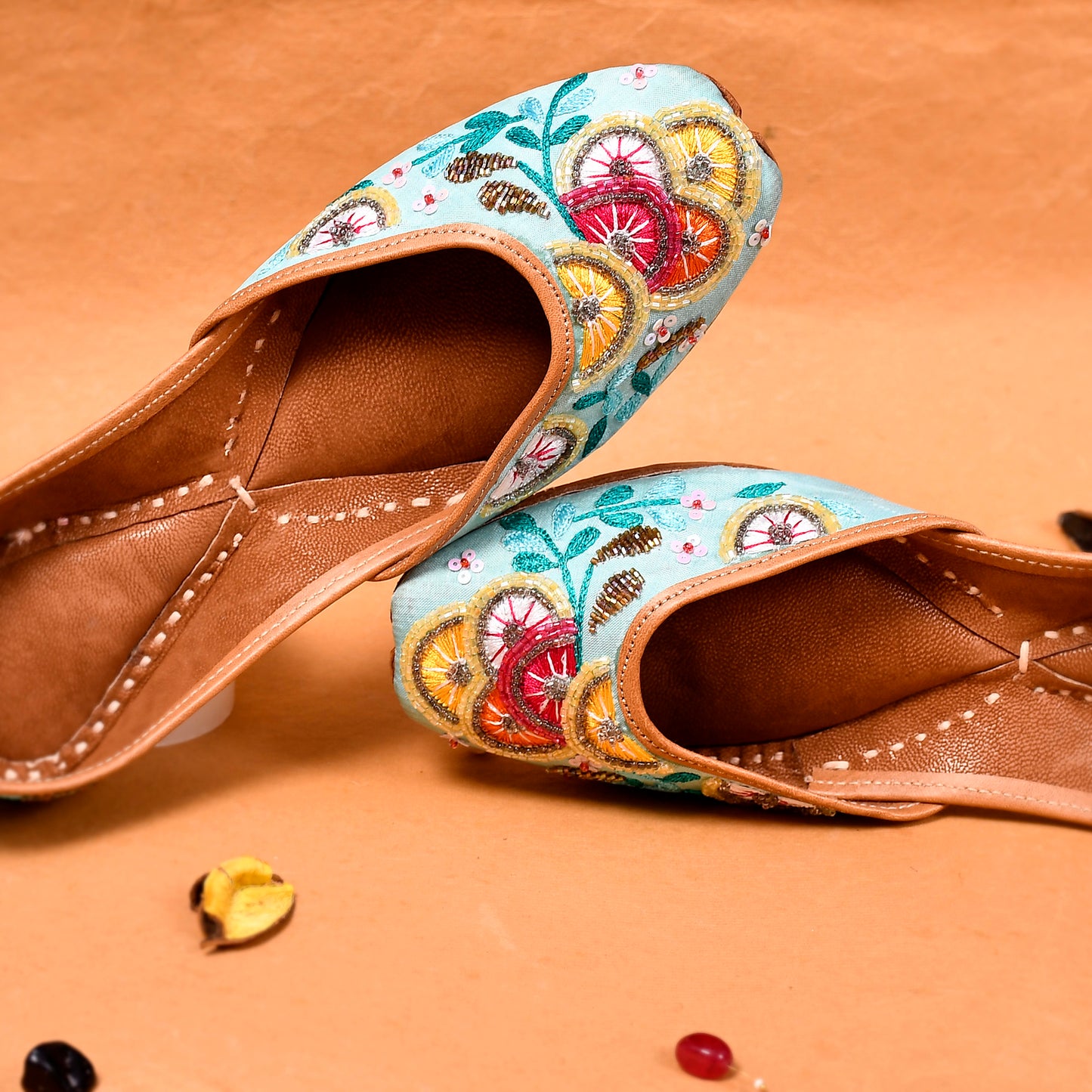 CARNIVAL BLUE JUTTIES