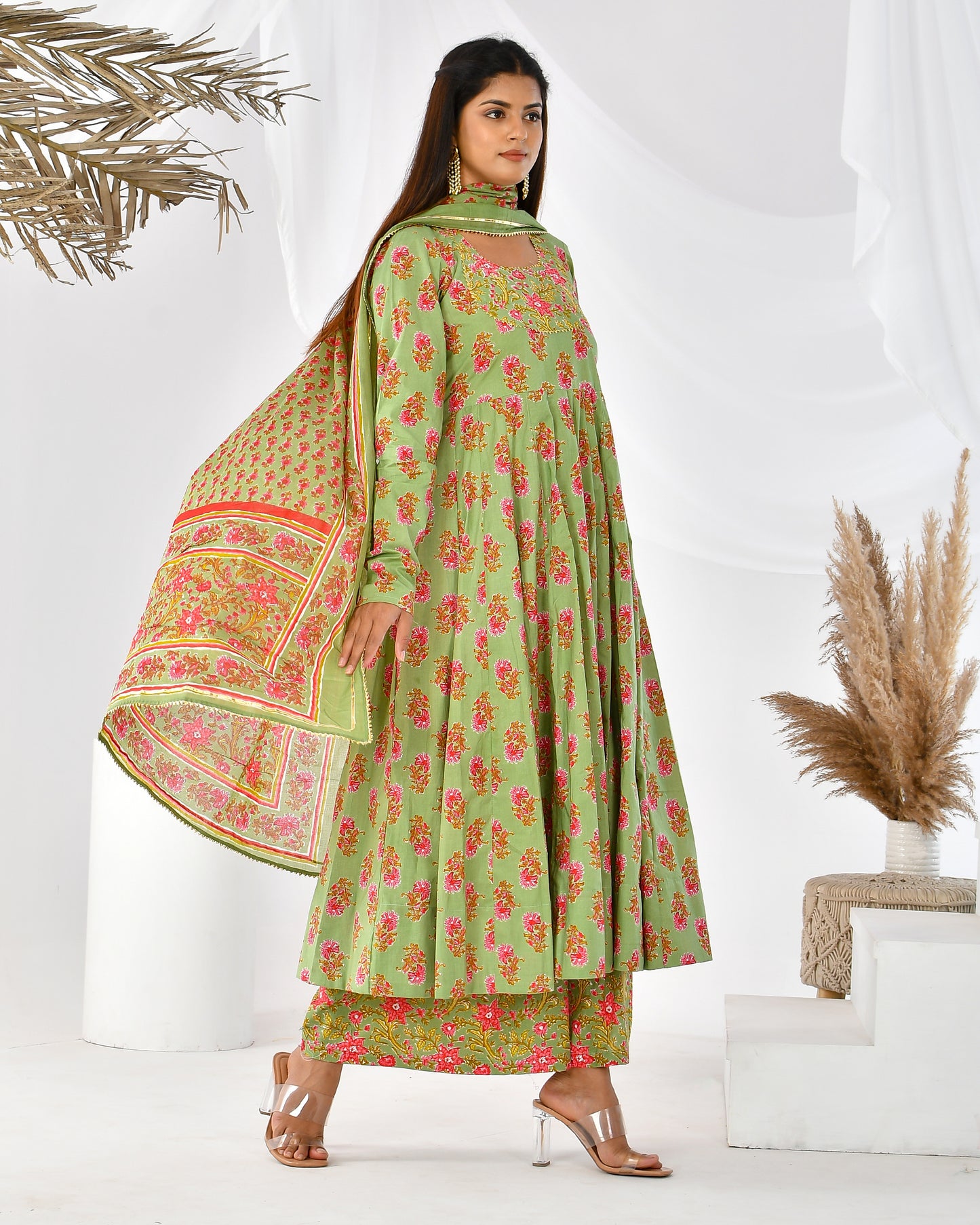 ARYAHI GREEN SUIT SET
