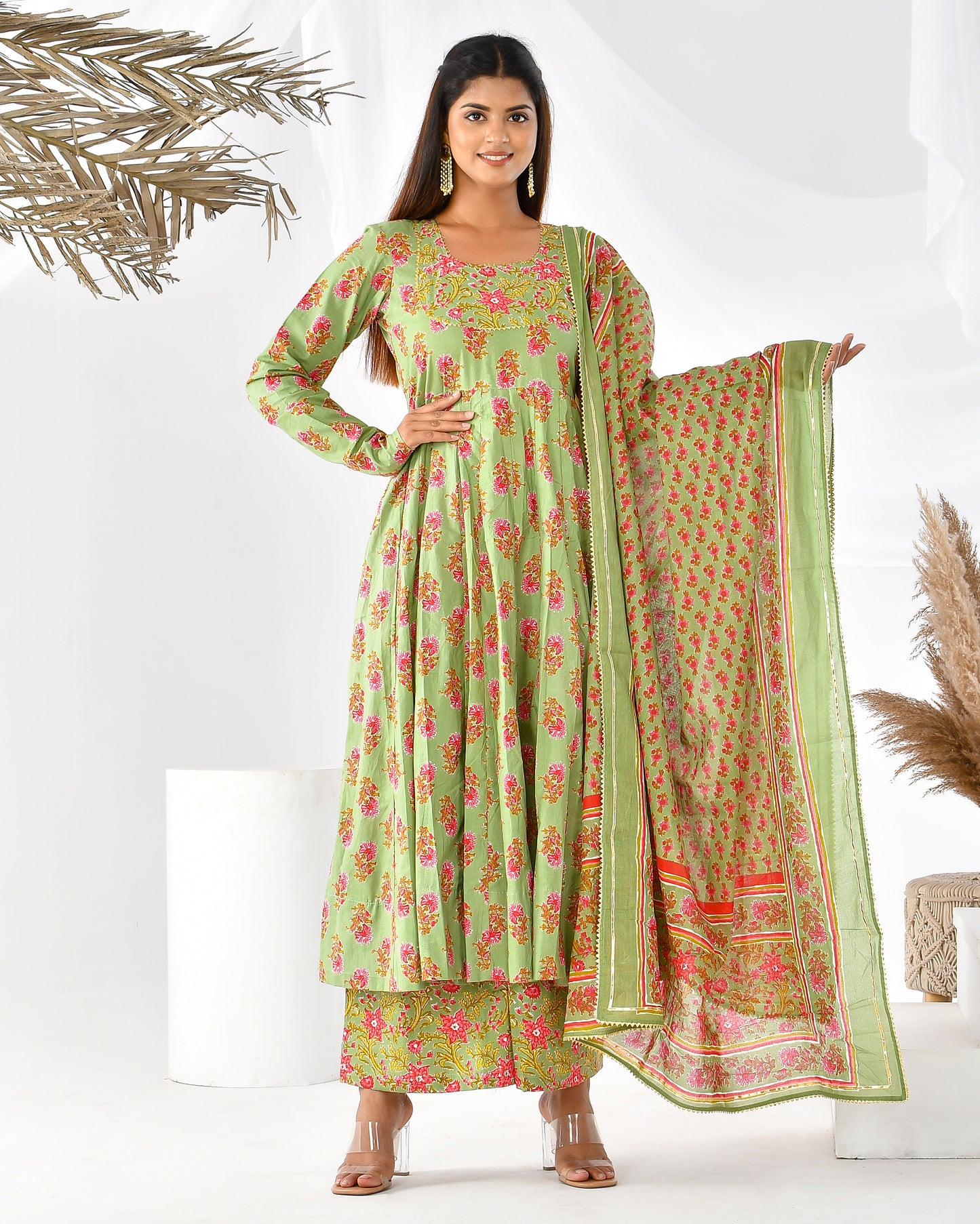 ARYAHI GREEN SUIT SET