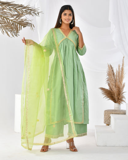 MADHVI GOTA PATTI SUIT SET