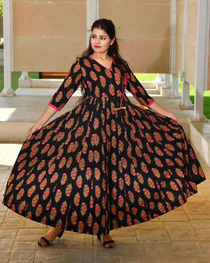 HEER BLACK MUGHAL BUTI FLOOR LENGTH KURTA