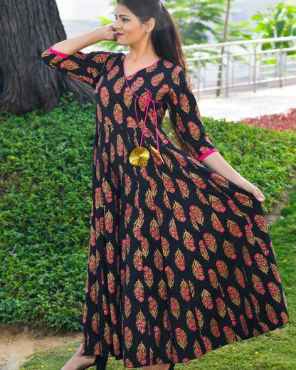 HEER BLACK MUGHAL BUTI FLOOR LENGTH KURTA