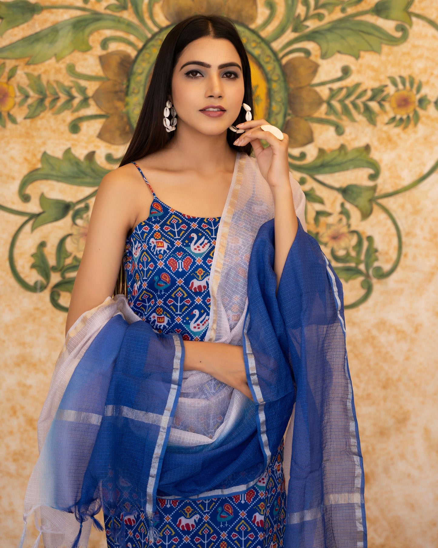 MAYURI PATOLA PRINTED SUIT SET