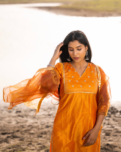 JASHN MUSTARD SUIT SET