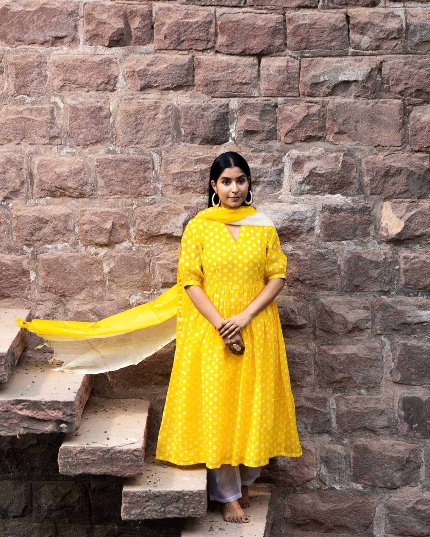 SWARNA BANDHANI SUIT SET