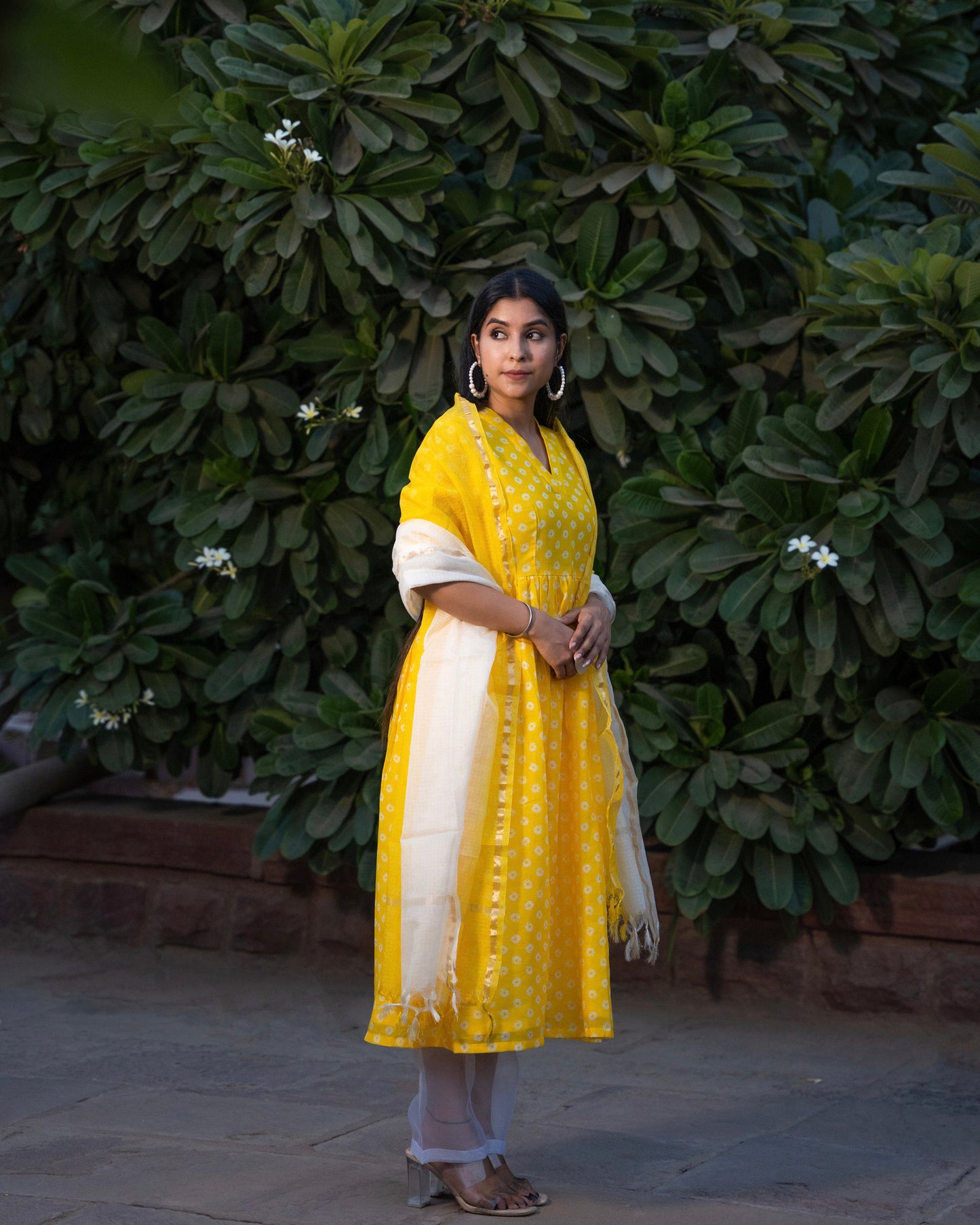 SWARNA BANDHANI SUIT SET