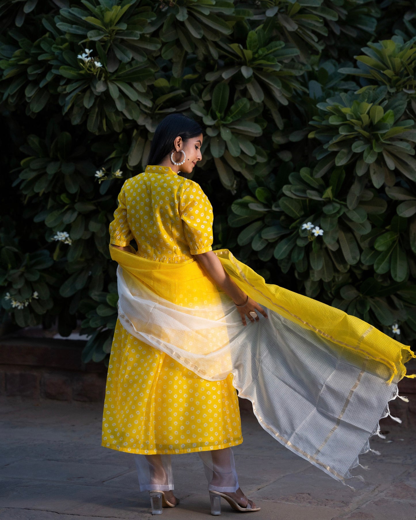 SWARNA BANDHANI SUIT SET