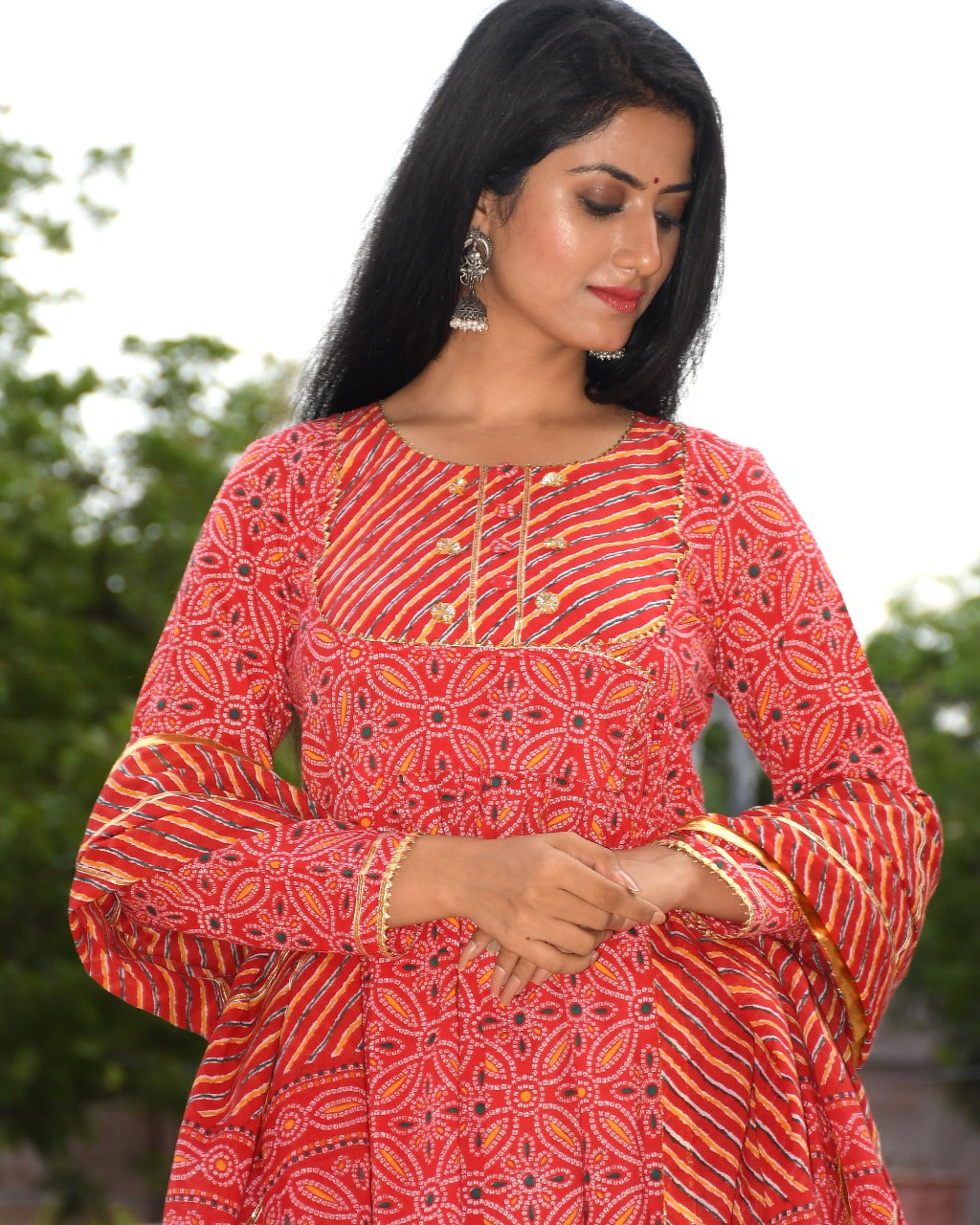 LAJJO BANDHANI SUIT SET